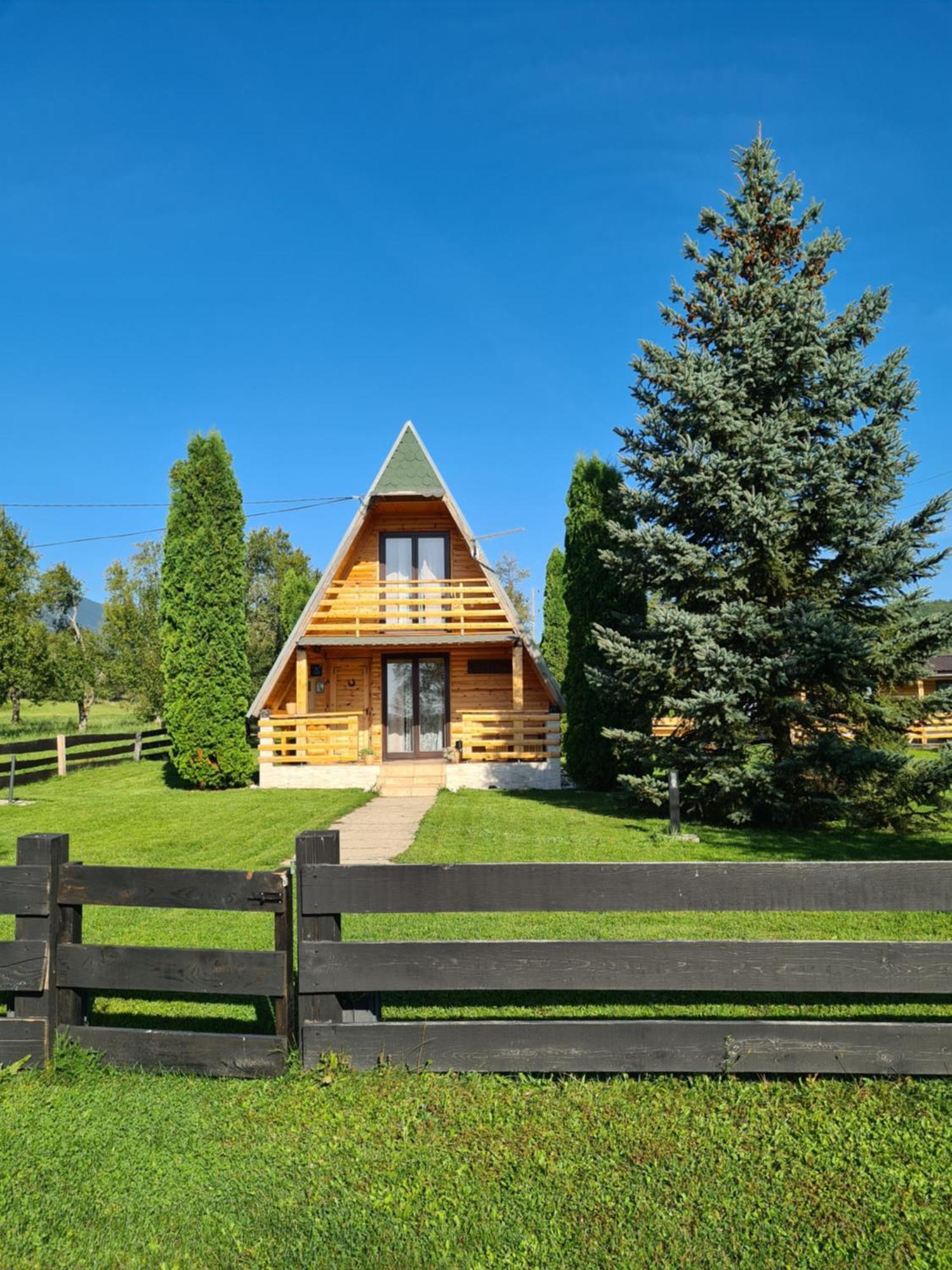 Chalet Velebitska Kuca ヴェリカ・プラナ エクステリア 写真
